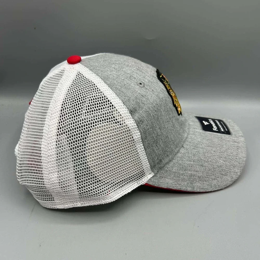 Chicago Blackhawks Trucker Hat Men Gray NHL Fanatics Snap Back Cap Cotton New